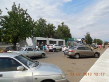 Местный проезд у 'Глобуса' становится слишком узким